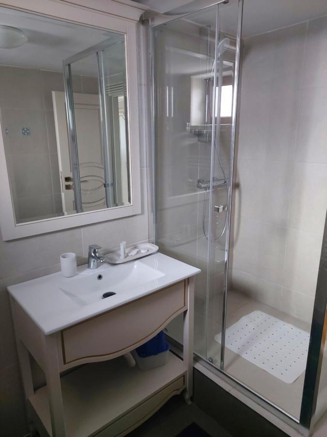 Sky Park Home 이아시 외부 사진